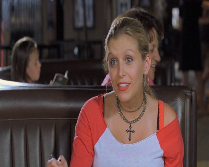 Софи монк в купальнике. Красотка 2010. Как заняться любовью с женщиной кадры из фильма. Софи монк горячие. Красотки фильм 2010.