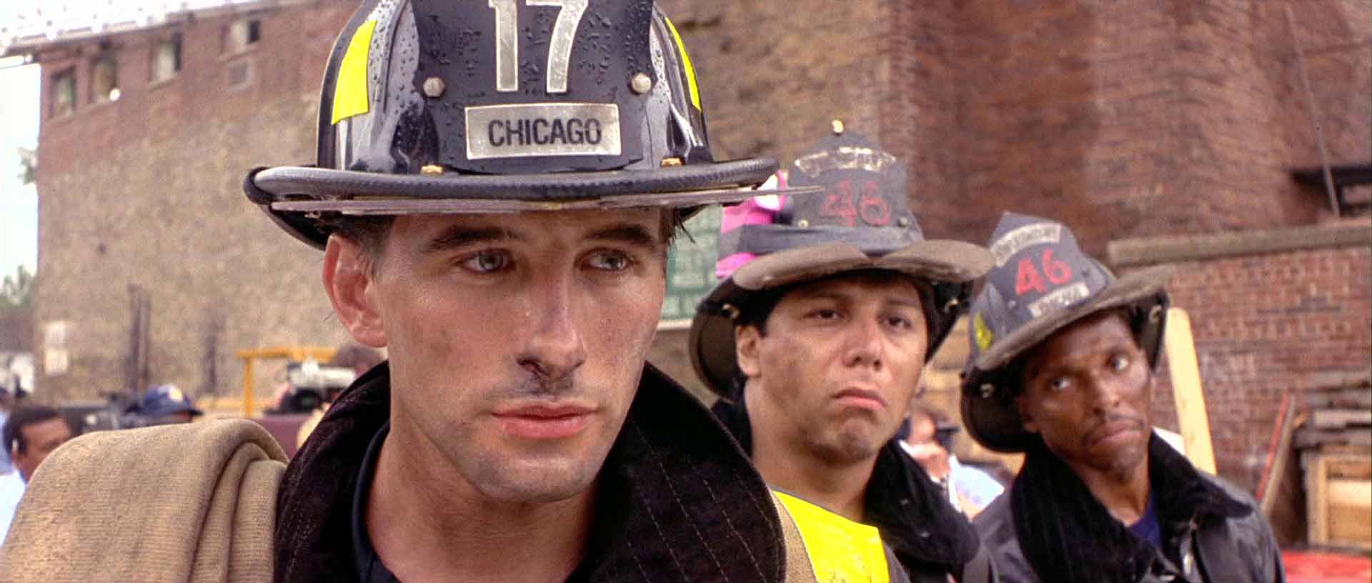 Обратная тяга. Backdraft 1991. Обратная тяга / Backdraft (1991). Роберт де Ниро Обратная тяга. Скотт Гленн Обратная тяга.